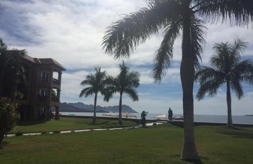 San Carlos Apartment | Condominio en Bahia Delfin