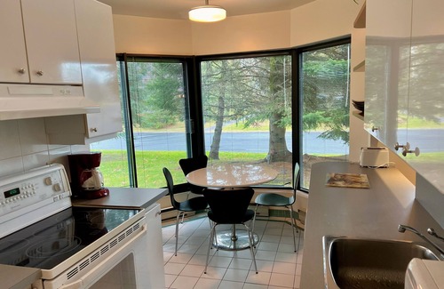 Beaupre Condo | Condos Val Des Neiges