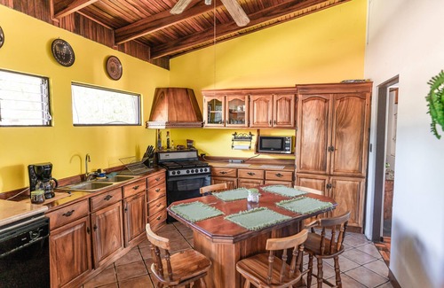 Ciudad Colon House | Confortable Casa De Ensueño + Internet Fibra + Close to Colon Town