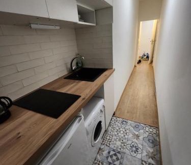 Gentilly Apartment | Confortable studio, jolie terrasse a 350 m de Paris