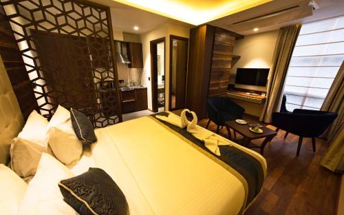 Barakhamba Hotel | Connaught Royale Delhi