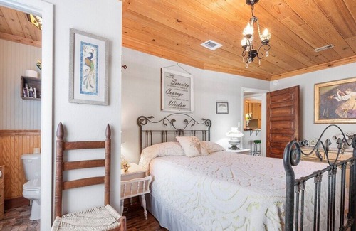 Old Town Ski Chalet | connie rivershack villas