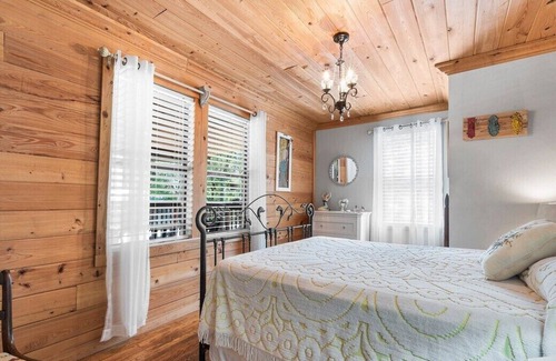 Old Town Ski Chalet | connie rivershack villas