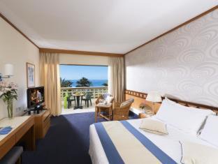 Paphos Hotel | Constantinou Bros Athena Beach Hotel