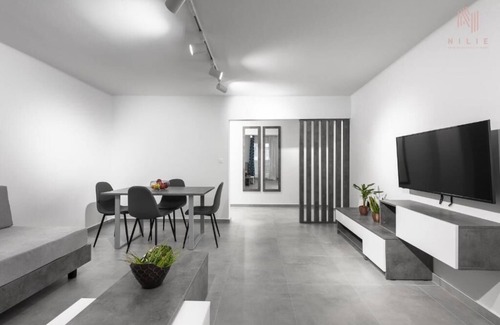Thessaloniki City Centre Apartment | Consul Apartment Nilie Hospitality MGMT