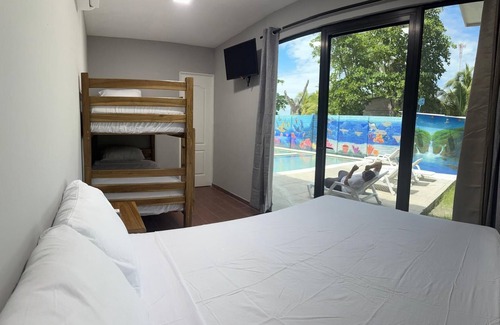 San Luis Talpa Hotel | Container house