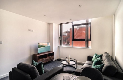 Preston Apartment | Contemporary 1 Bed Apartment in Central Preston