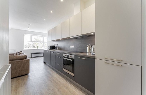 Solihull Apartment | Contemporary 2 Bed Apartment Solihull NEC