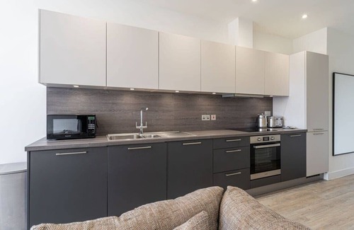 Solihull Apartment | Contemporary 2 Bed Apartment Solihull NEC