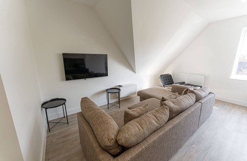 Solihull Apartment | Contemporary 2 Bed Apartment Solihull NEC