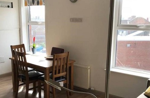 Belfast Apartment | Contemporary Apartment