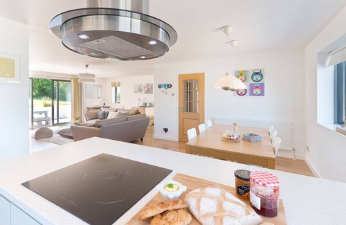 Widemouth Bay House | Contemporary beach house - Perfectly placed in Widemouth Bay!