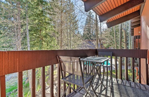 Mammoth Lakes Apartment | Contemporary Mountain Retreat - Walk to Slopes!