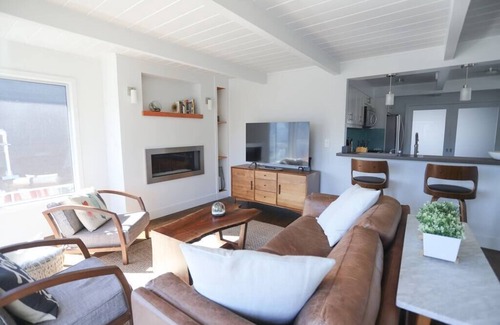 Seabright House | Contemporary Seabright Beach House