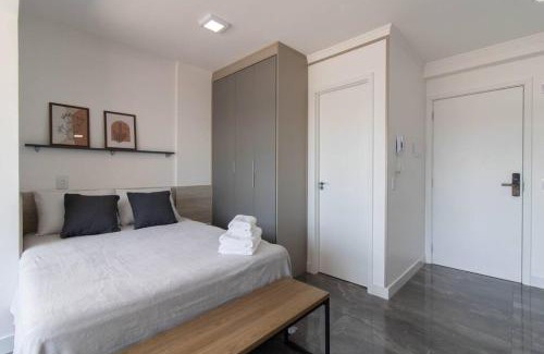 Aeroporto Internacional Governador Andre Franco Montoro Apartment | Contemporary Studio - GRU 1103