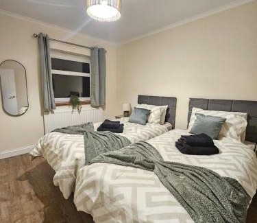 Glenisla Apartment | Contractors DreamHouse