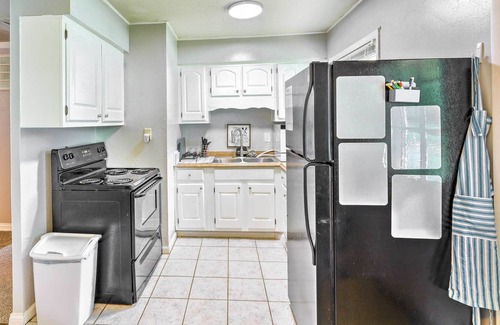 Riverside House | Convenient Dayton Retreat w/ Private Yard!