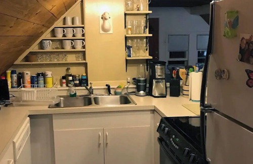 Blowing Rock Cabin | Convenient Location! Cozy Chalet near App Ski Mtn, Between Blowing Rock & Boone