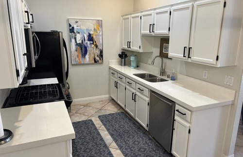 MacDonald Ranch Condo | Convenient location,clean & Charming