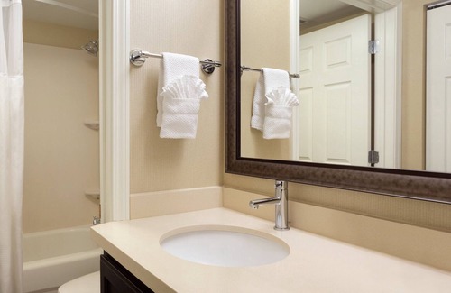 Buckhead Village Condo | Convenient Location! Equipped Suite with FREE SHUTTLE | Free Breakfast + Gym Access