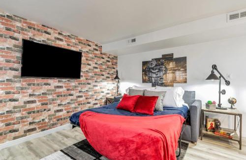 Downtown Salt Lake City Apartment | Convenient - Near Hospitals - King Bed