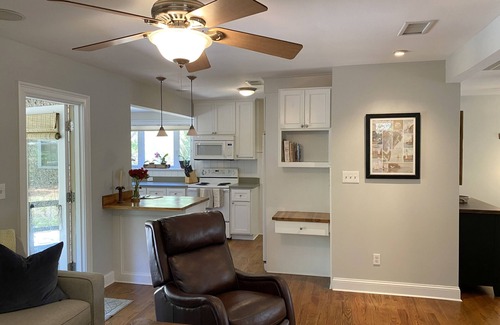 Saint Simons Island Cottage | Conveniently Located Cottage in a Residential Neighborhood! Pet Friendly!
