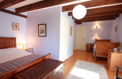 Pensol Cottage | Converted water mill sleeping up to 7 people in naturel parc.