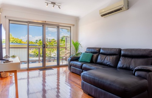 Taranganba Apartment | Cooee from the Beach