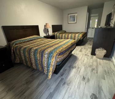 Panama City Beach Hotel | Cook's Motel- Panama City Beach