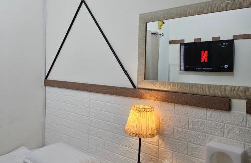 Ramat Gan Apartment | Cool place - חדרים דלוקס - ליד בי"ח "שיבא"-"בלינסון"-"בר אילן"-"מכללת ר"ג" - חניית רכבים P חינם זמינה 24-7 - חשבונית מס