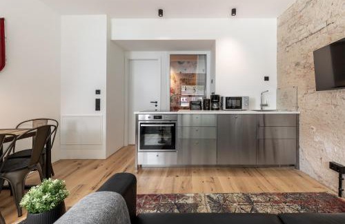 Weissensee Apartment | COOLEST Apartment in Berlin, easy Check-in, Industrial Style, close to center #3