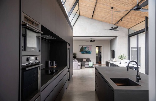 Queenscliff House | Coombe Lodge: Stunningly renovated historical house in the heart of Queenscliff.