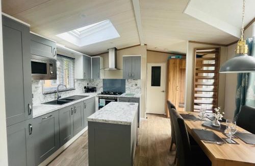 Allerthorpe House | Coopers Corner, Lodge with Hot Tub