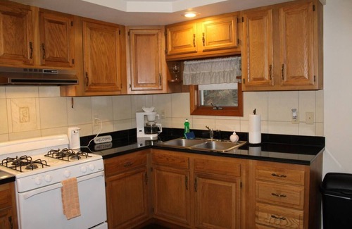 Oneonta Apartment | Cooperstown Baseball Rentals - Dugout 1