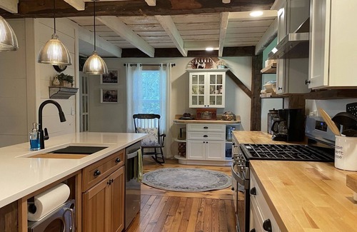 Cooperstown Cottage | COOPERSTOWN,NY.RESTORED 1875 COTTAGE 1.9 MILES TO DREAMS PARK AND 1.7 TO VILLAGE