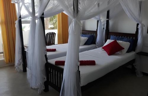 Thiranagama House | Copacabana Beach Hotel