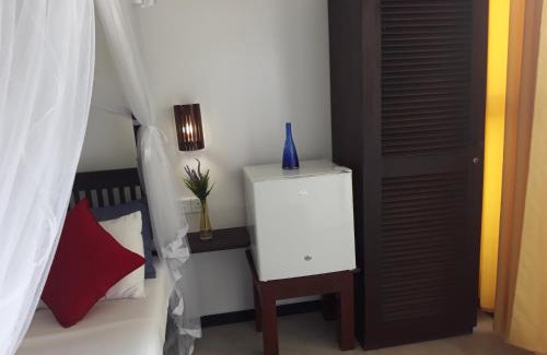 Thiranagama House | Copacabana Beach Hotel