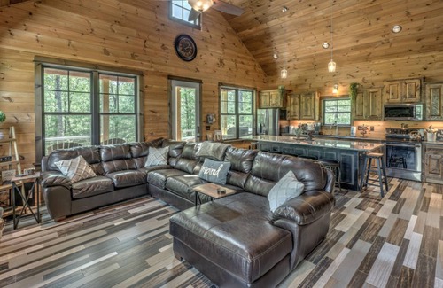 Mineral Bluff House | Copper Ridge Cabin by Escape to Blue Ridge