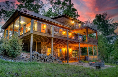 Mineral Bluff House | Copper Ridge Cabin by Escape to Blue Ridge