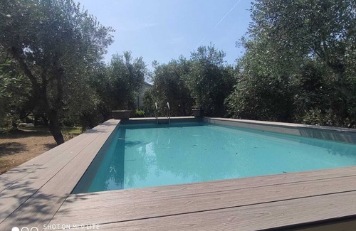 Pian di Rocca Apartment | Coral apartment in a private villa