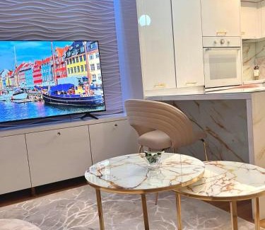 Alipasin Most Apartment | Coral