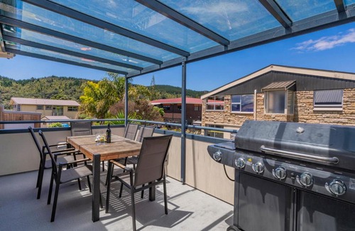 Whangamata House | Coral Castle - Whangamata Holiday Home