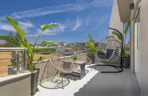 Petaloudes House | Coral Paradise Luxury Modern Family Villa with Jacuzzi, Pool View & Parking in Rhodes Island