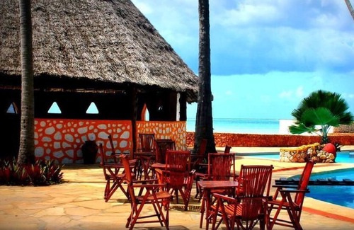 Kiwengwa Hotel | Coral Reef Beach Resort