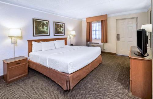 North San Antonio - SAT Hotel | Coratel Inn & Suites By Jasper Wonderland