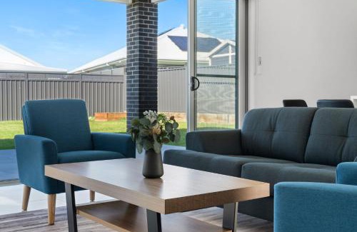 Nulkaba House | Cork & Vine on Coolalta - A Cellar Door Escape