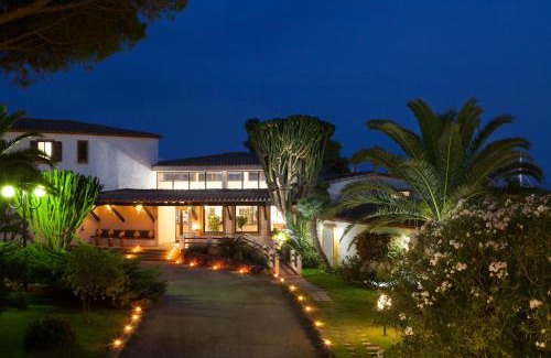 Villaggio Mandorli Apartment | Cormoran Residence