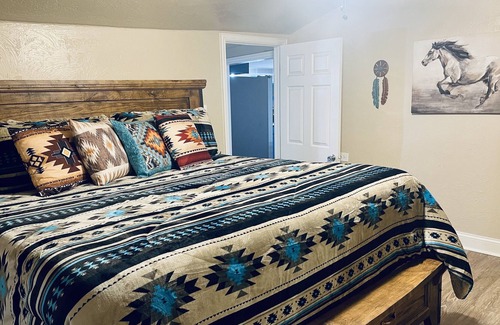 Kingston Cottage | Corner Bay Cottage on Lake Texoma
