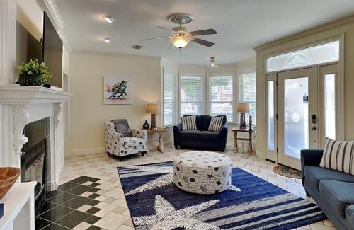 Crystal Beach House | Corner Castle