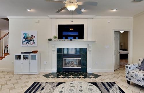 Crystal Beach House | Corner Castle